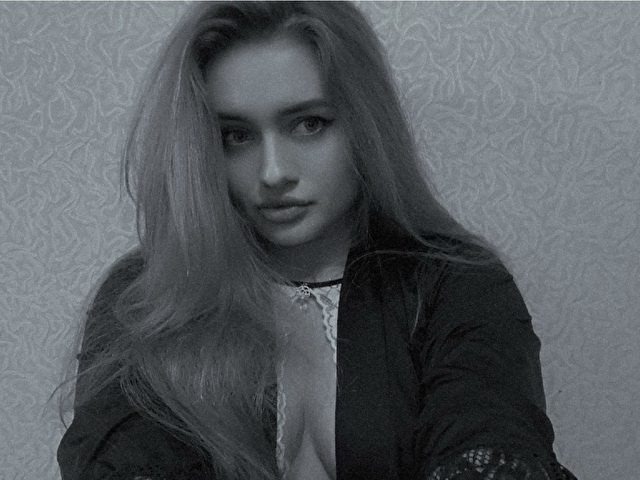 Charminglily's profile - Image n°4