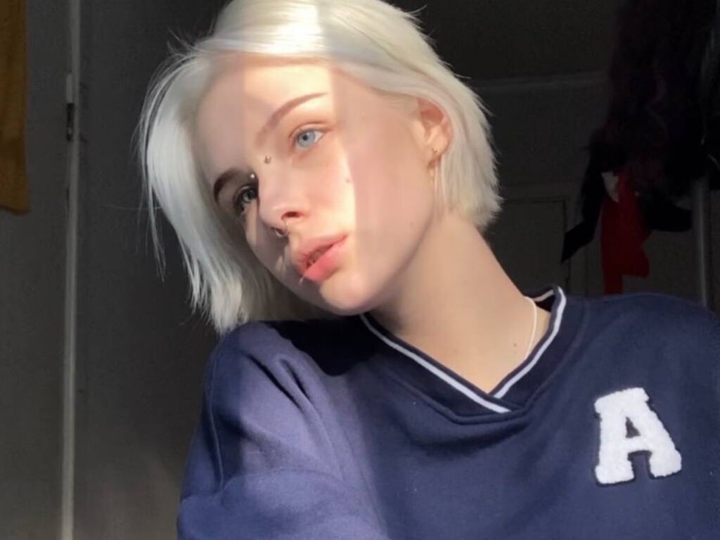 Chelseacrumbley's profile - Image n°0