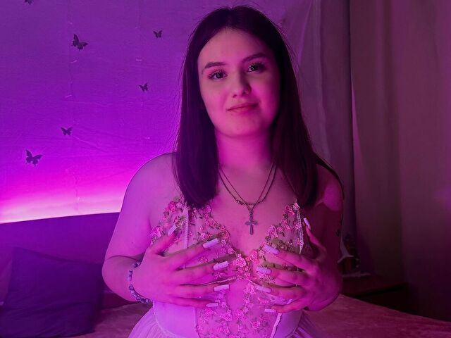 Chelsyberry's profile - Image n°2