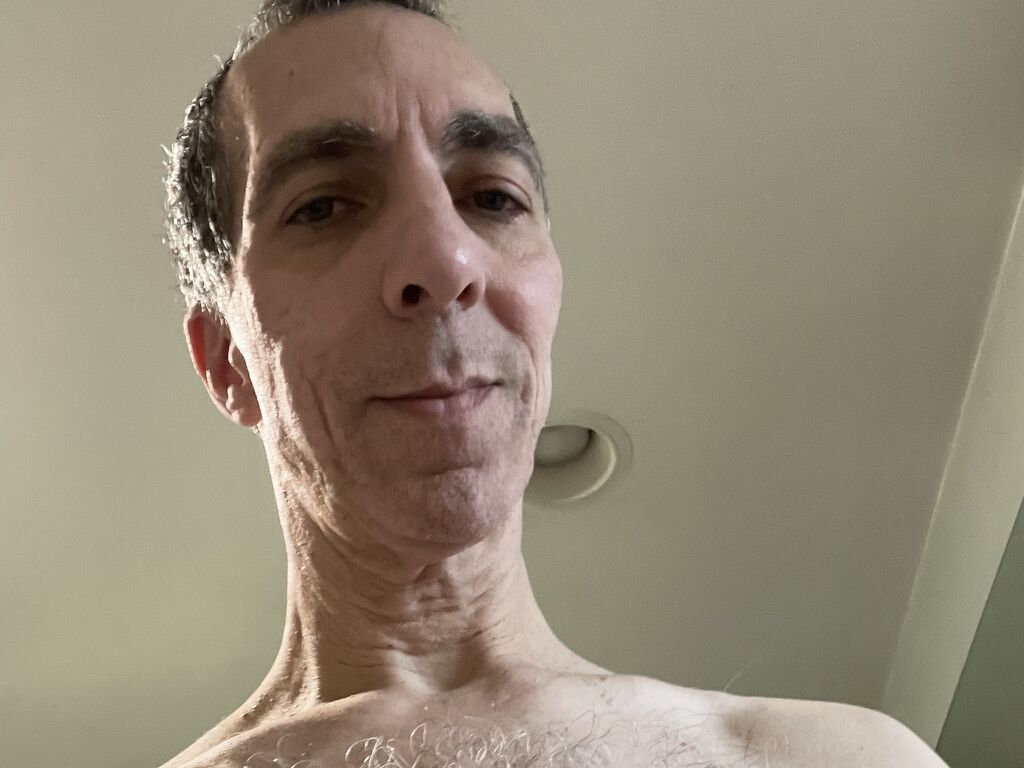 Profil de Chisholmofboston - Photo n°0