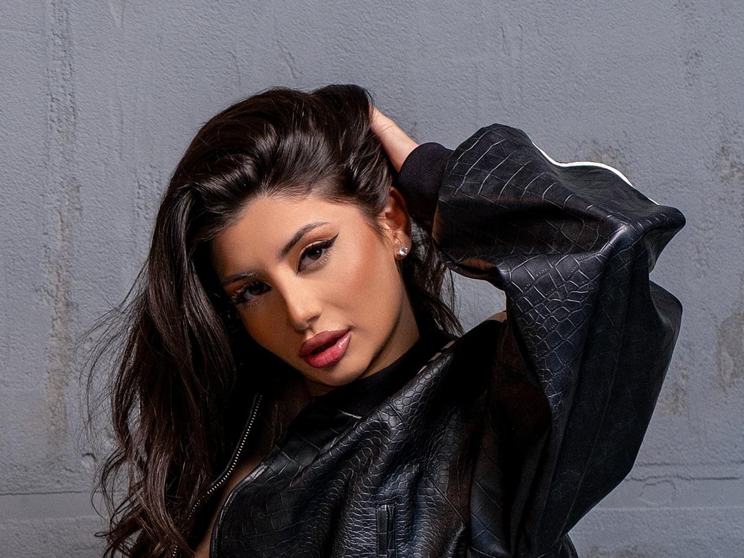 Chloe_Sin' profilo - Immagine n°0