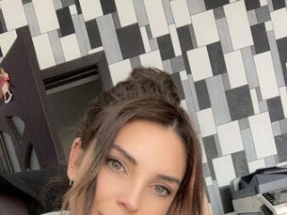 Chloe_Sins