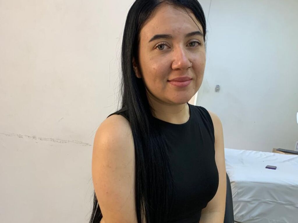 Chloeashford's profile - Image n°1