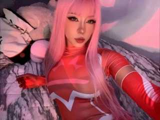 Sexo por webcam con Chloeemoon