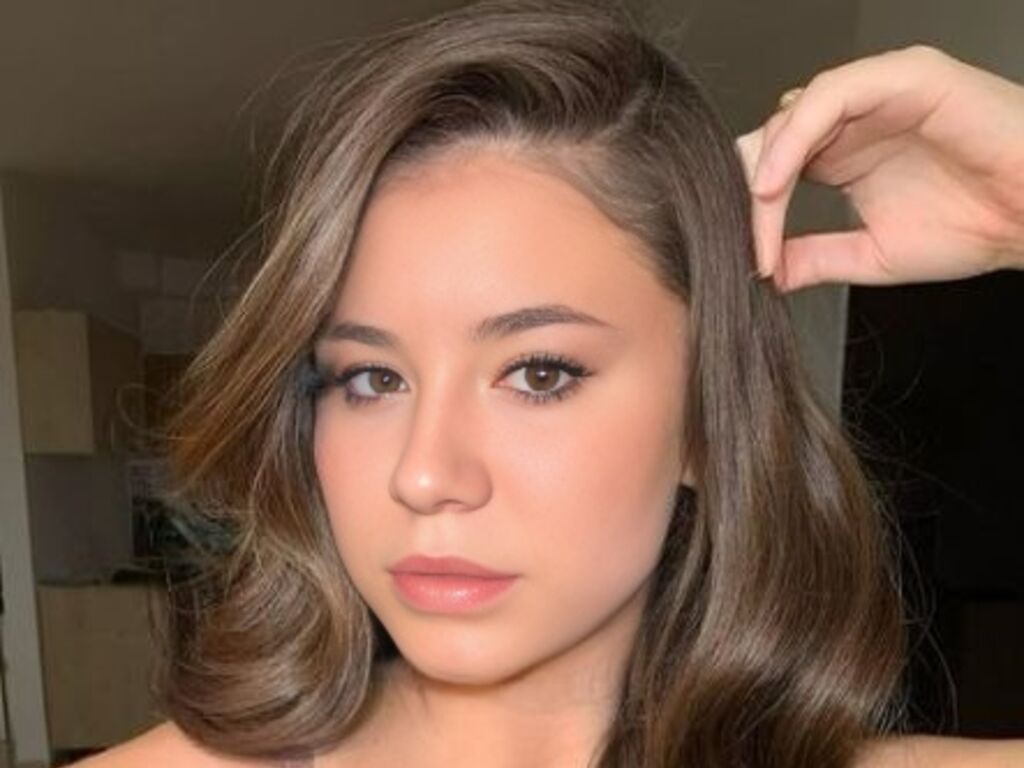 Chloeeverly's profile - Image n°0