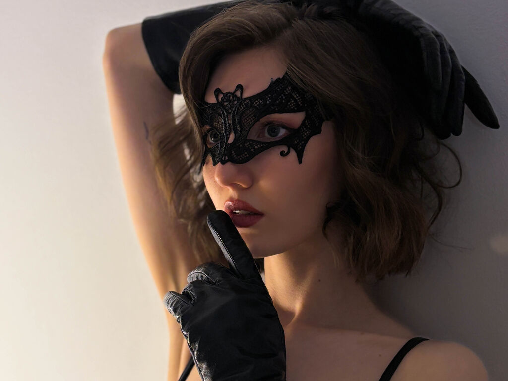 Perfil con Chloepierces - Imagen  n°1