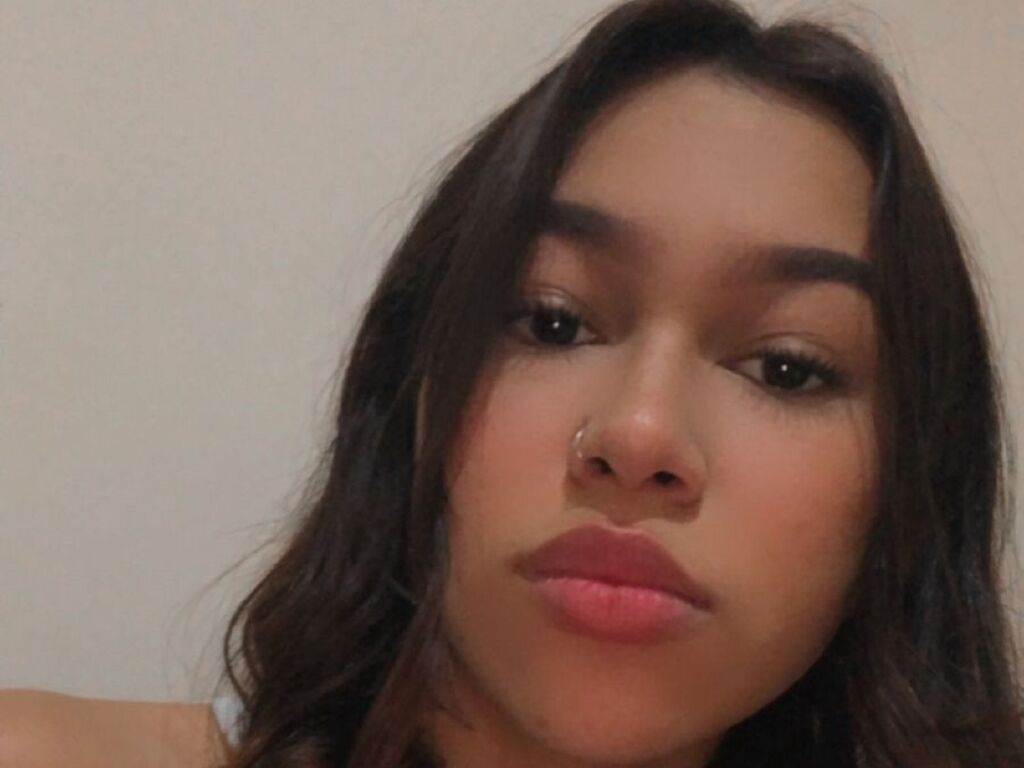 Chloesinc's profile - Image n°0