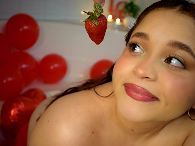 Chloesmith's profile - Image n°8