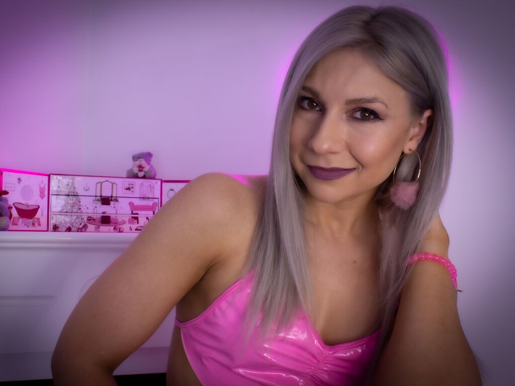 Perfil con ChrissyQuinn - Imagen  n°2