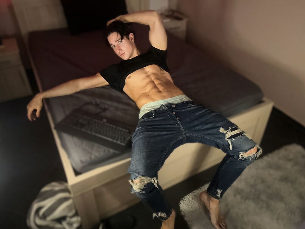 Christianlevyne's profile - Image n°1