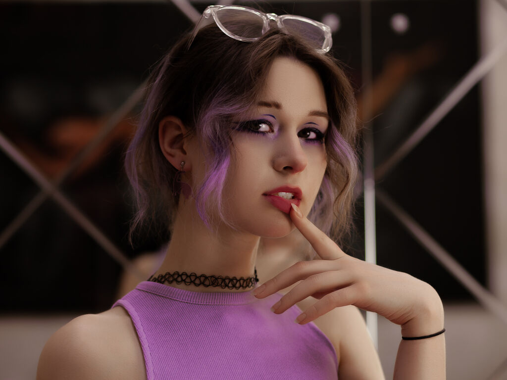 Christyjohnson's profile - Image n°0