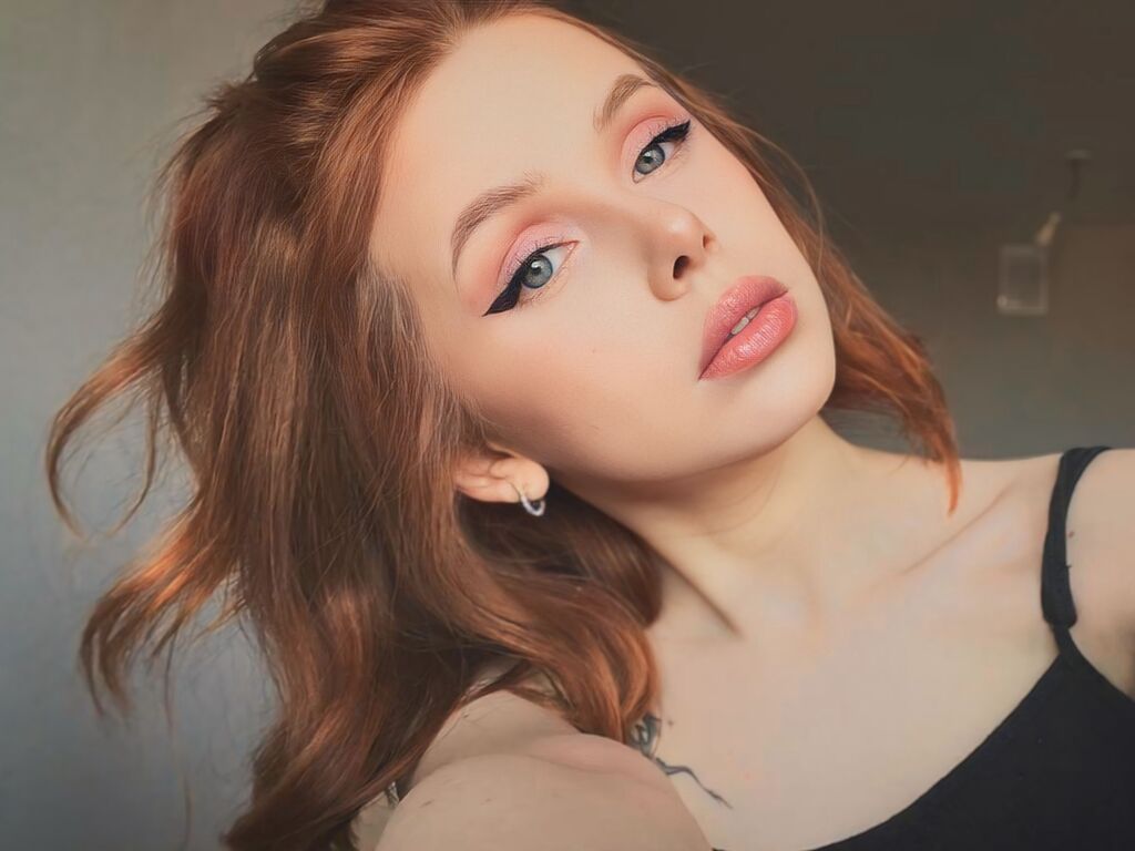 Ciarakawamoto's profile - Image n°0
