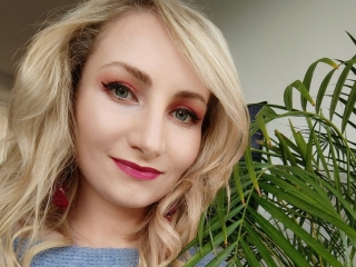 Sexo por webcam con Cinderellamoon