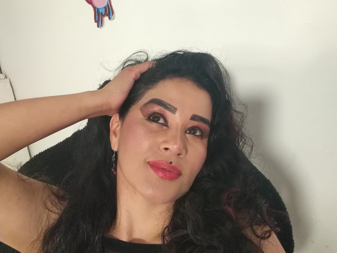 Perfil con Cinthiacm - Imagen  n°1