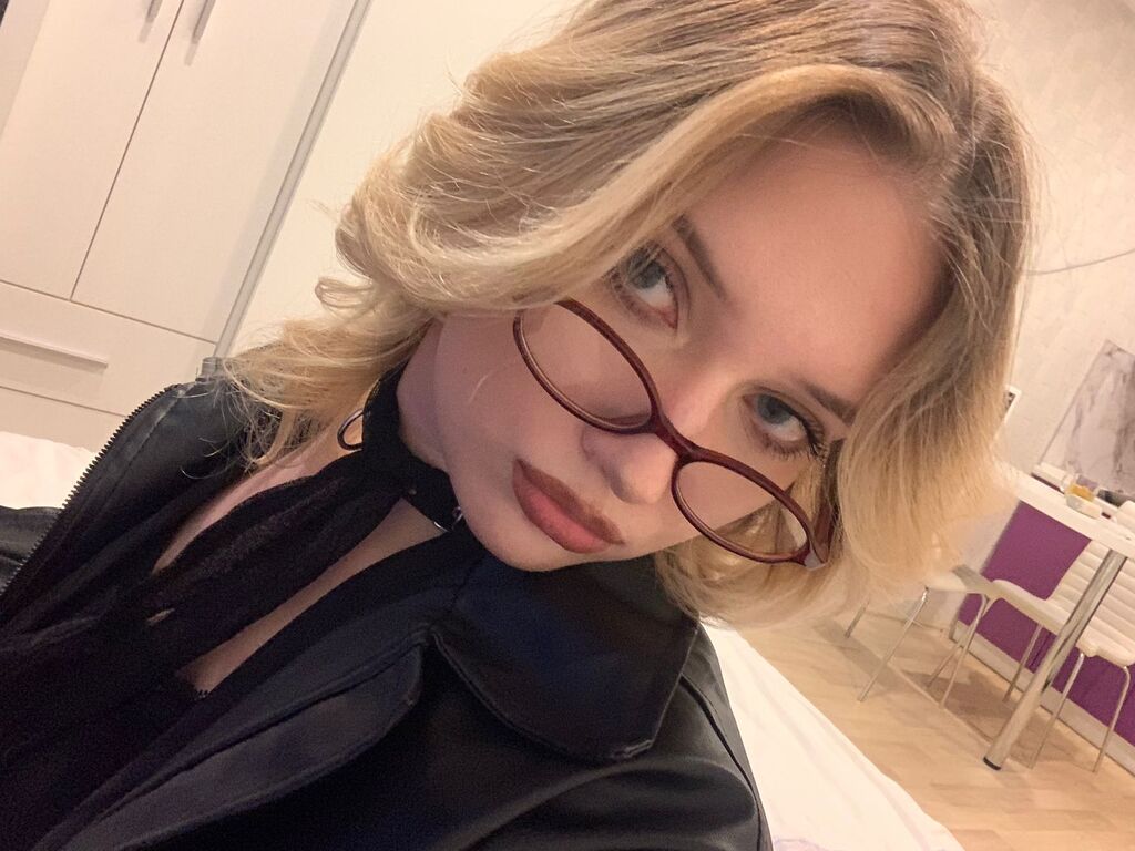 Clairbev's profile - Image n°0