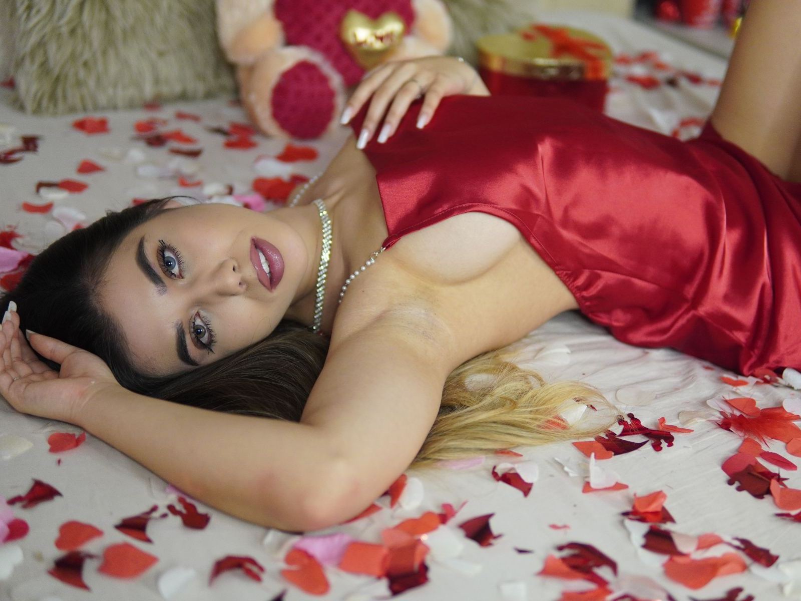 Clairejenner's profile - Image n°3