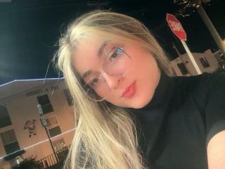 Sexo por webcam con Clairejons