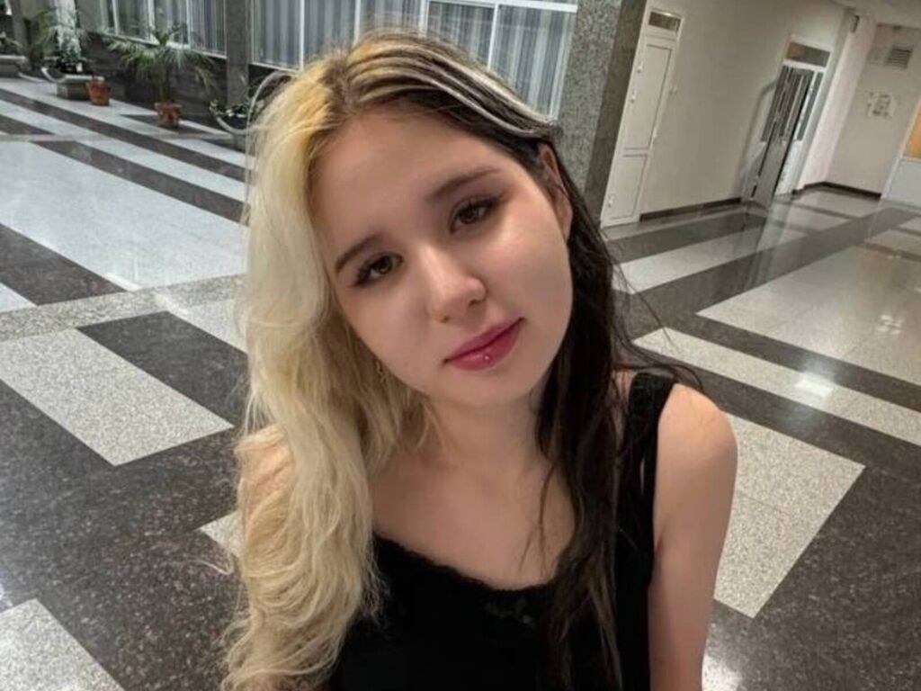 Clarahale's profile - Image n°0