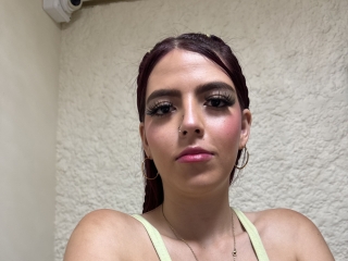 Cloe_Brow's Sexcam