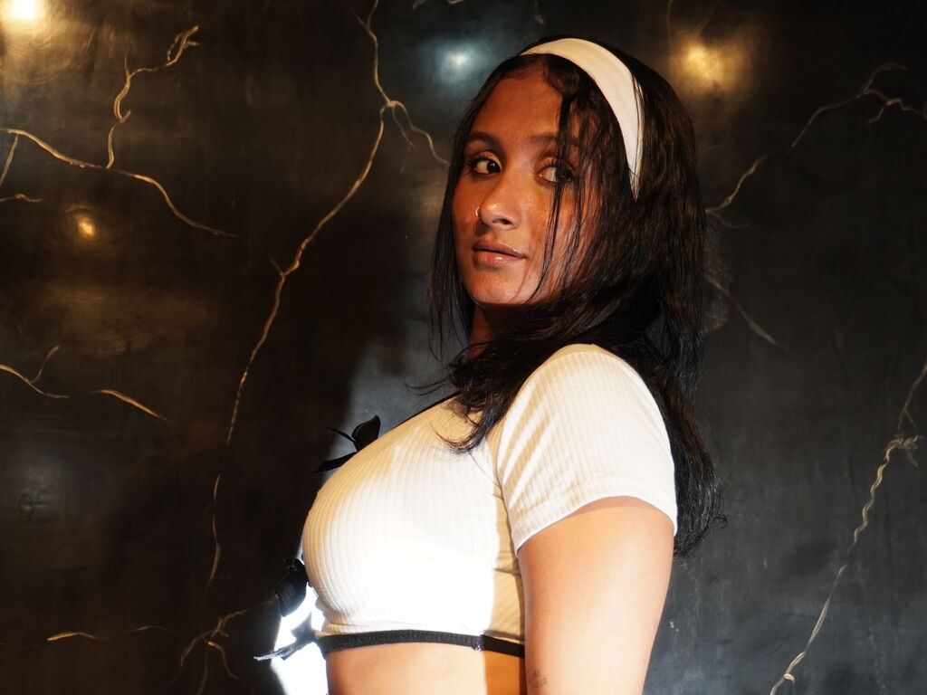 Cloyjhons's profile - Image n°1