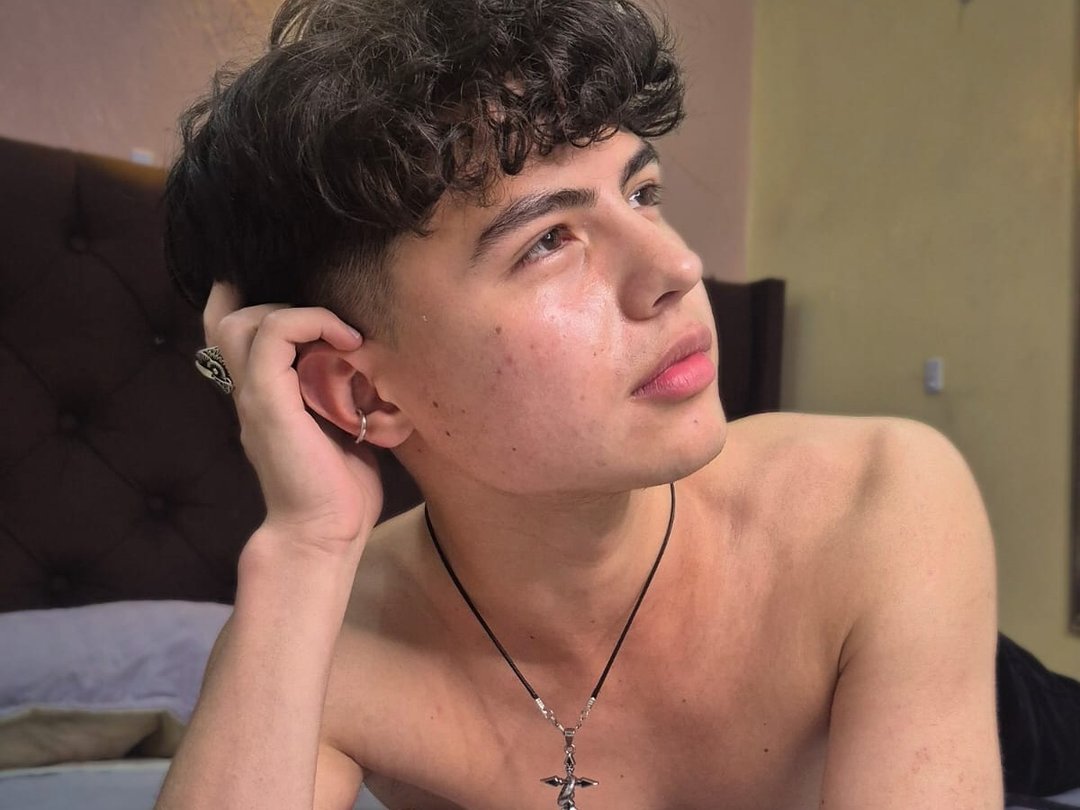 Collinstone' profilo - Immagine n°1