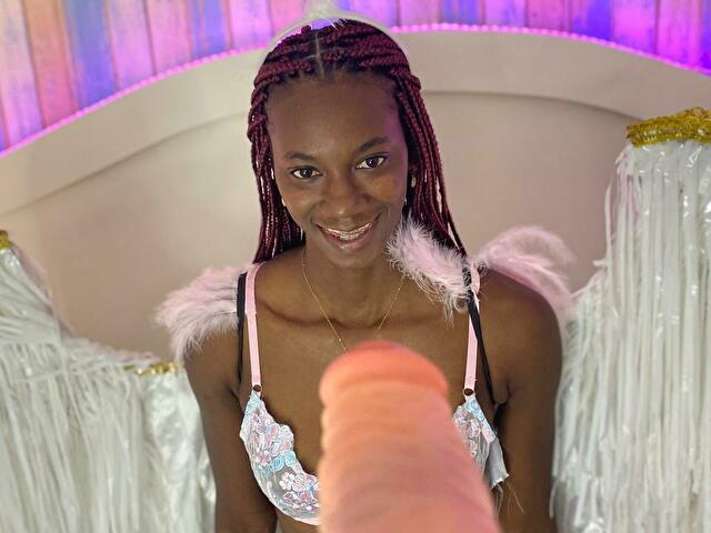 Corabryant's profile - Image n°2