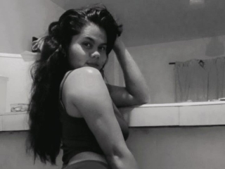 Coralinne_Jones's Sexcam