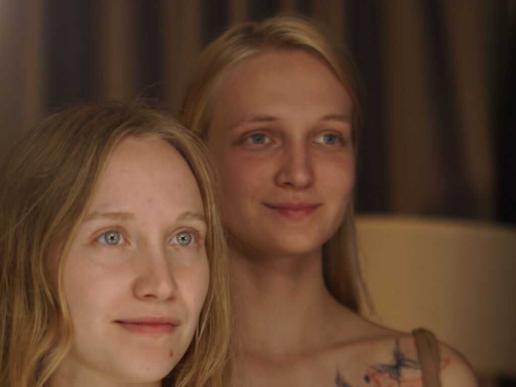 Corettaandlillia's profile - Image n°0