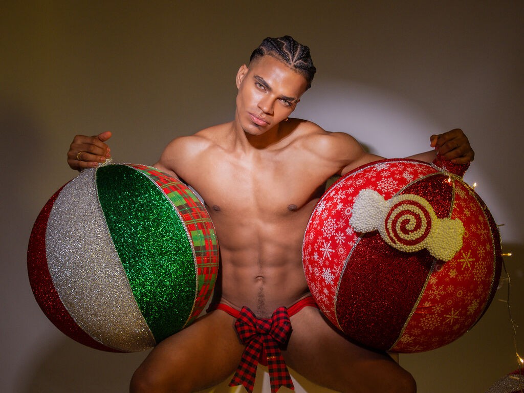 Coreyglover's profile - Image n°3