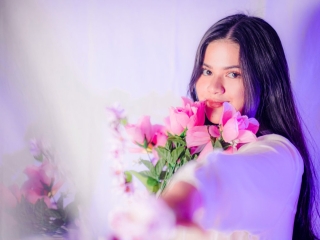 Sexo por webcam con Cottoncloud20