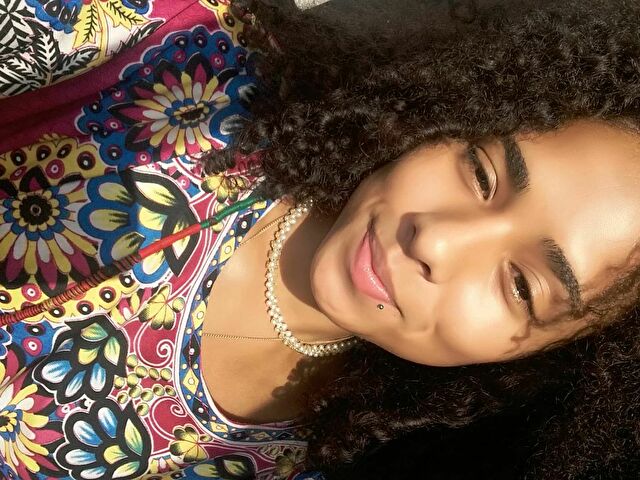 courtneyleoa's profile - Image n°1
