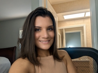 Sexo por webcam con Crimsonvictoria