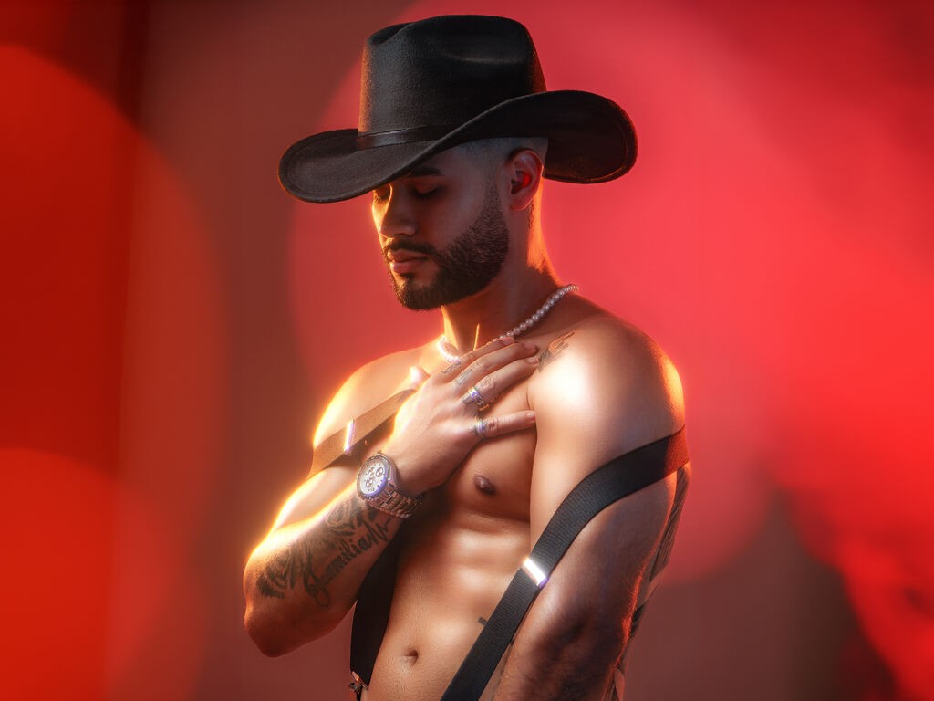 Crisstrevor's profile - Image n°0