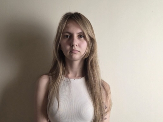 Webcam sex with Crissylescano