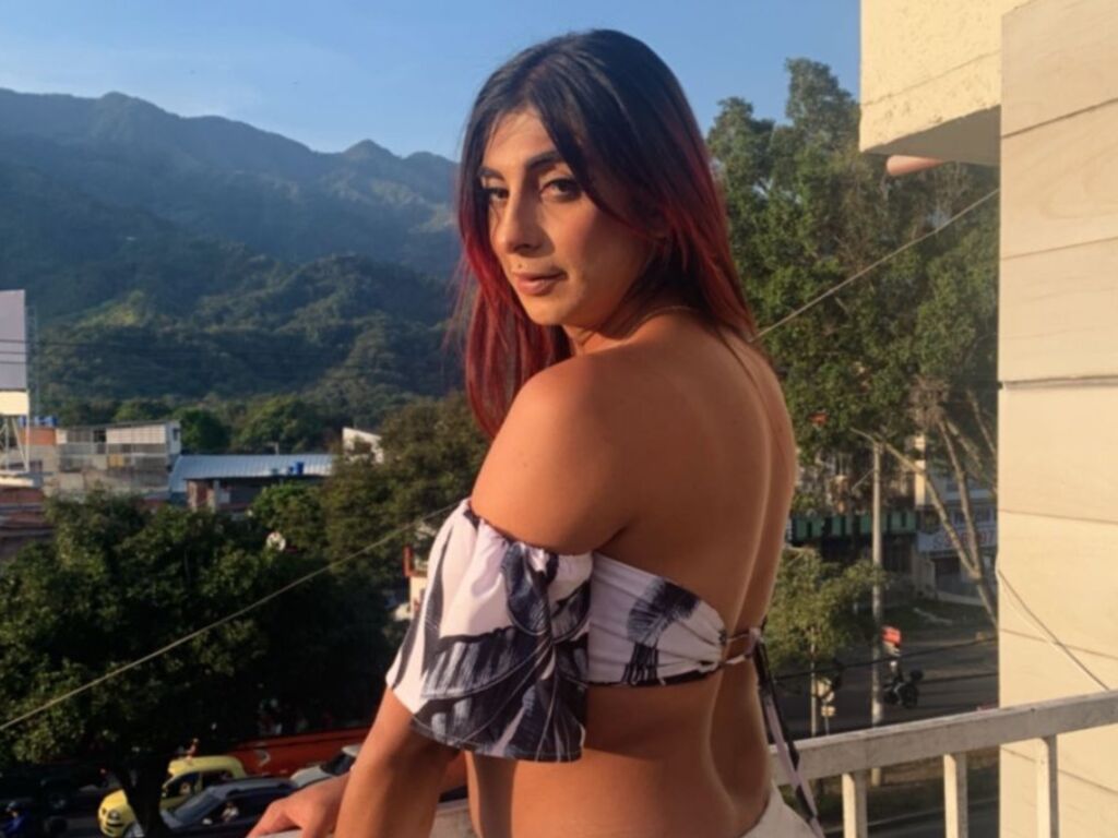 Cristalhillis's profile - Image n°1