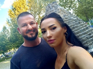 Crisyaandmartin's Sexcam