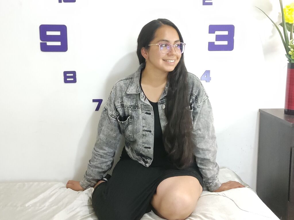 Crystalcollyns's profile - Image n°0