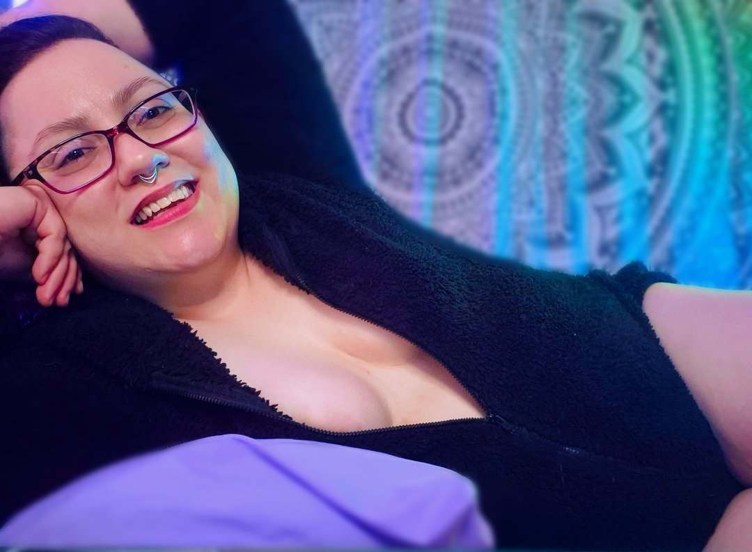 Cuddlylittledemon's profile - Image n°0