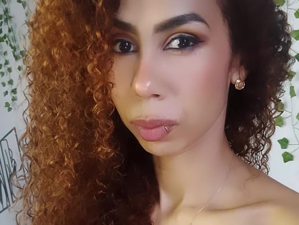 Curly_Milf's profile - Image n°2