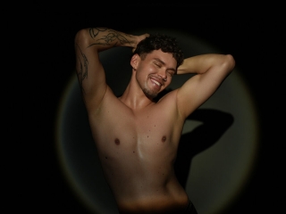 Webcam sex met Curlystars