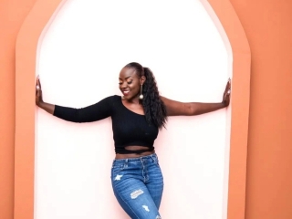 Curvy_Melanin's Sexcam