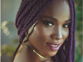 Sexo por webcam con Curvy_Nahomy