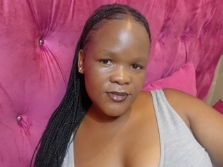 Webcam sex with Curvyciouse24