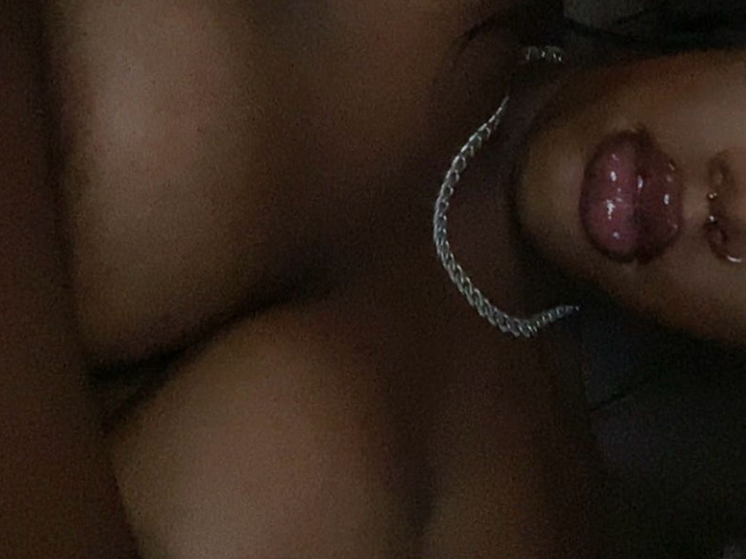 Curvycoco69's profiel - Afbeelding n°0
