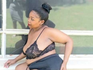 Webcam sex de Curvycutiexx94