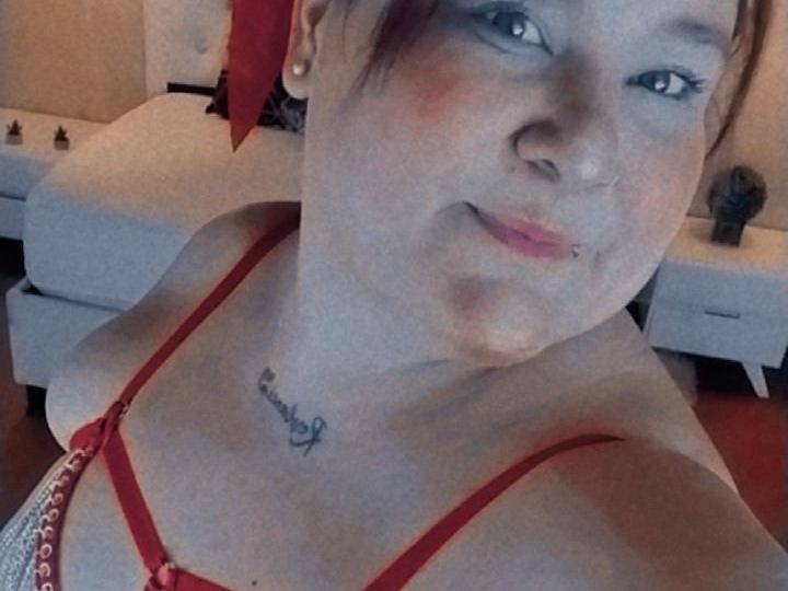 Curvyema21's profiel - Afbeelding n°13