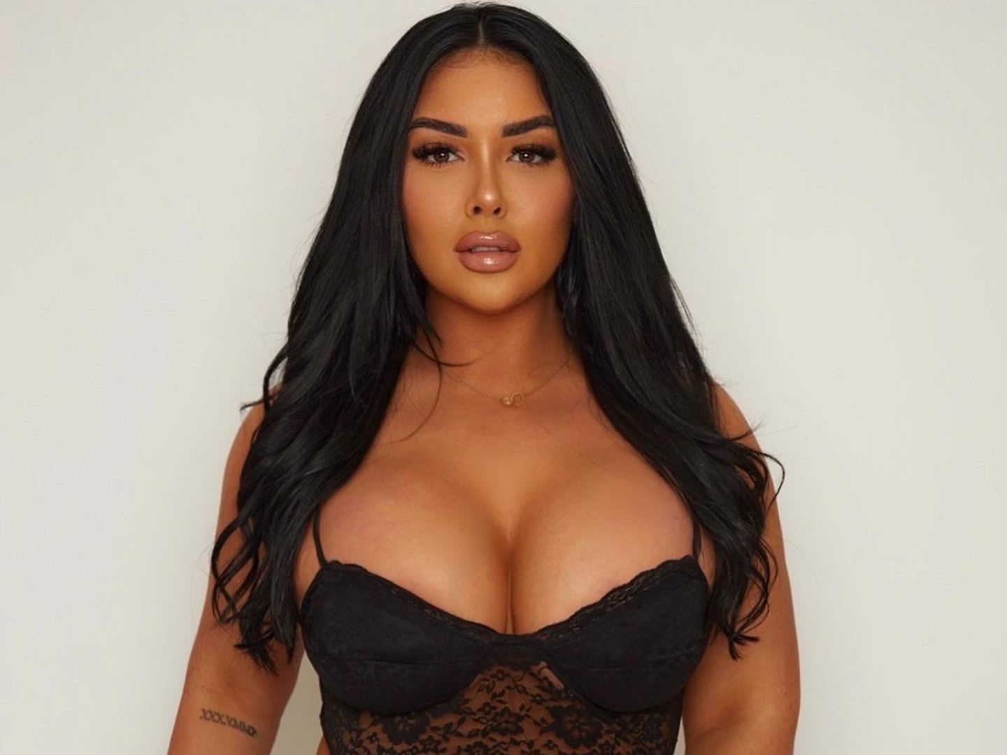 Curvyexoticbabe's Profil - Bild n°5