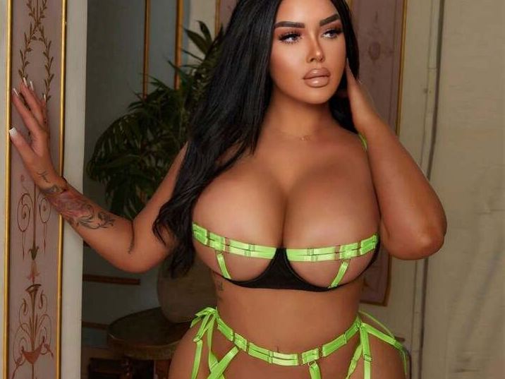 Curvyexoticbabe's profile - Image n°3