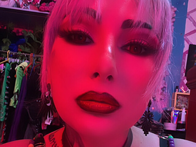 Curvylicious's Profil - Bild n°4