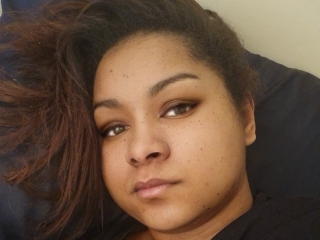 Webcam sex met Curvymilaxox